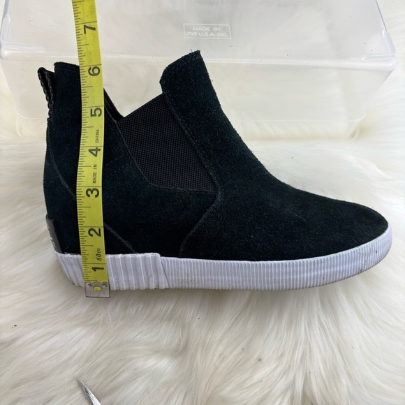 Sorel Black Ankle Suede Wedges Boots size 6.5 Woman - Picture 9 of 10